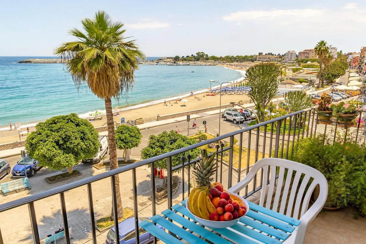 La Casa Di Elvira Daire Giardini Naxos