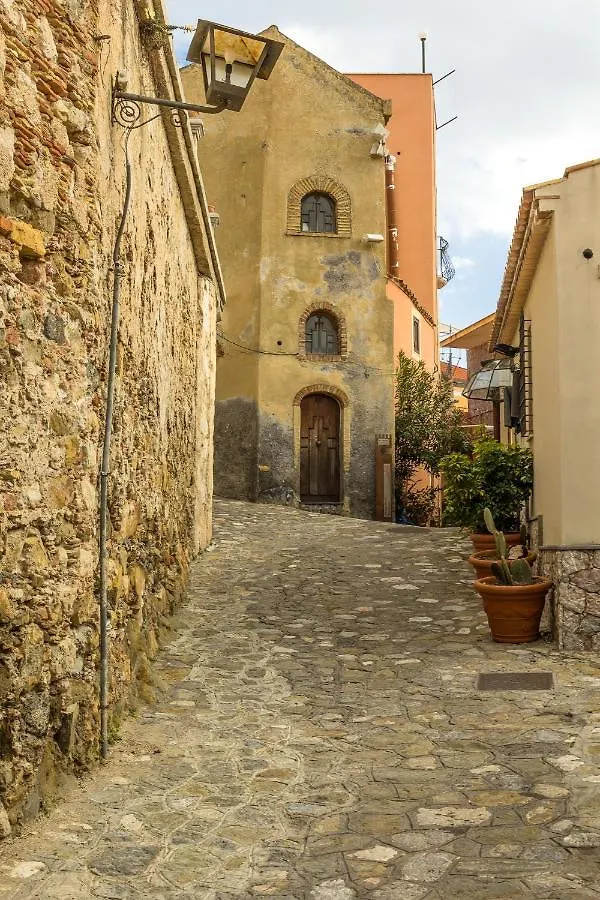 La Casa Di Elvira Lägenhet Giardini Naxos