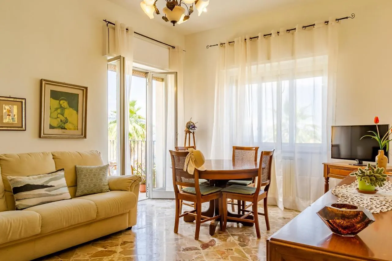 La Casa Di Elvira Apartment Giardini Naxos Italy